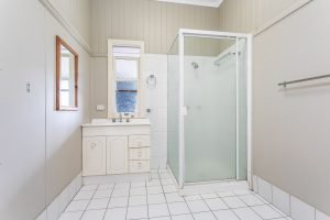21 Osman Street, BARDON, QLD 4065 AUS