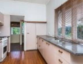 21 Osman Street, BARDON, QLD 4065 AUS