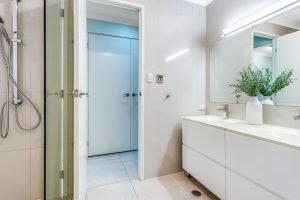 61 Akuna Street, KENMORE, QLD 4069 AUS