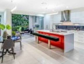 61 Akuna Street, KENMORE, QLD 4069 AUS