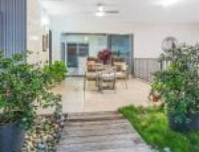 61 Akuna Street, KENMORE, QLD 4069 AUS