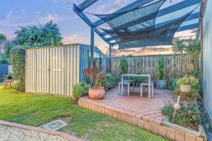 61 Akuna Street, KENMORE, QLD 4069 AUS