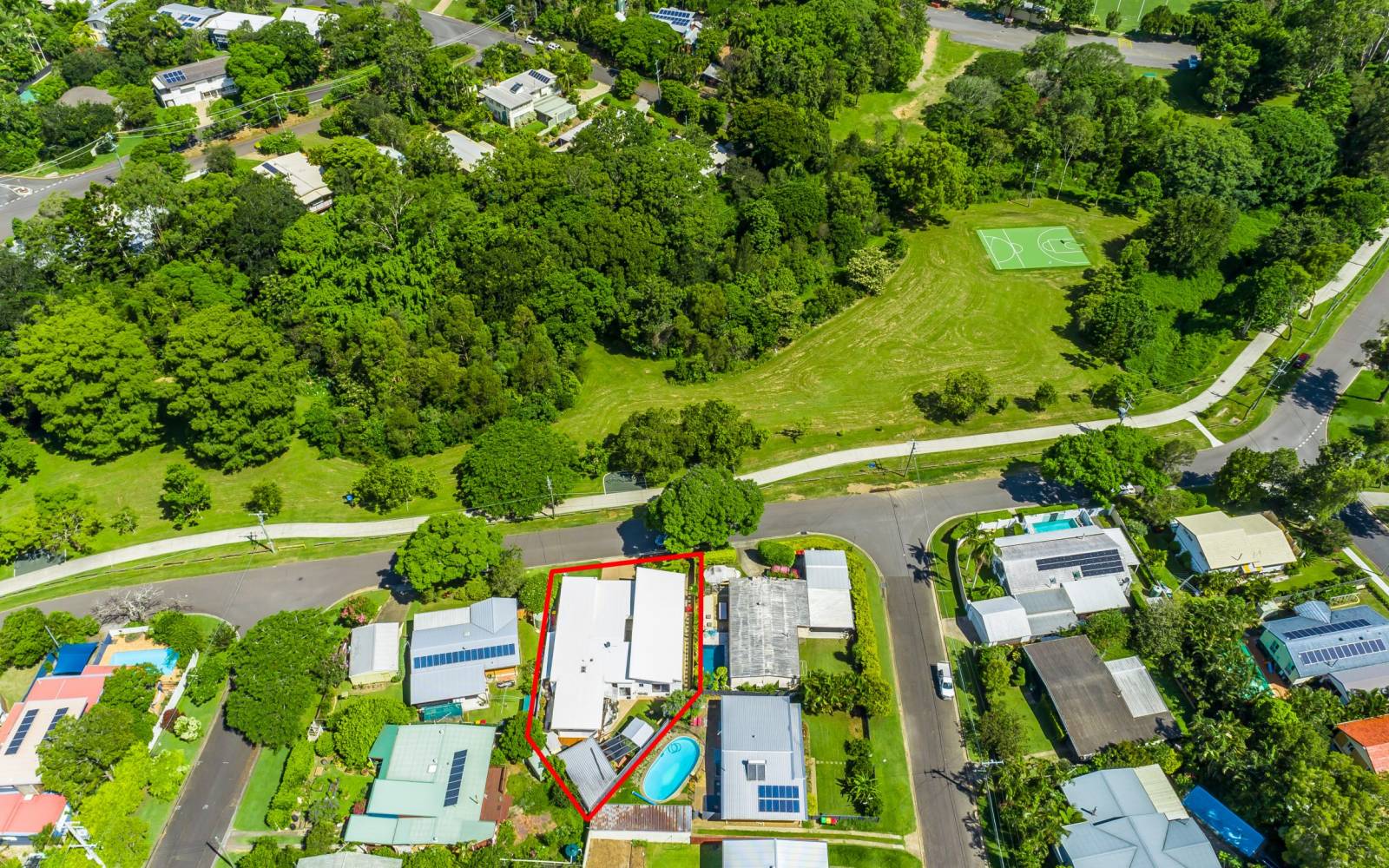 61 Akuna Street, KENMORE, QLD 4069 AUS