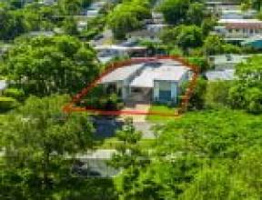 61 Akuna Street, KENMORE, QLD 4069 AUS