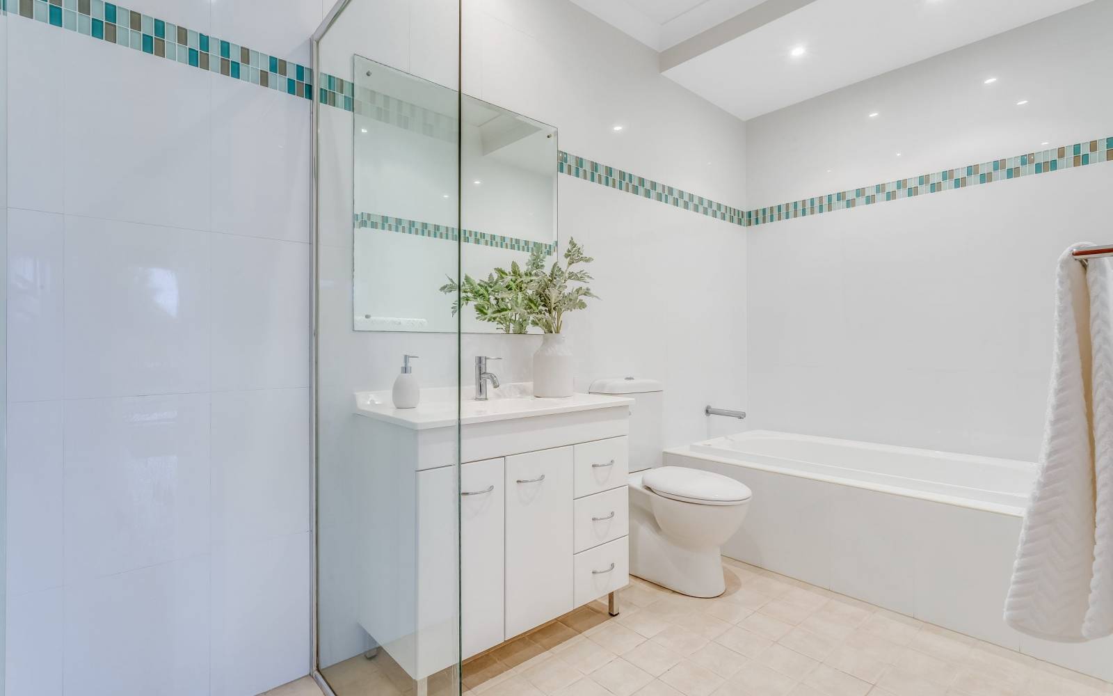 20 Brae Street, WAVELL HEIGHTS, QLD 4012 AUS