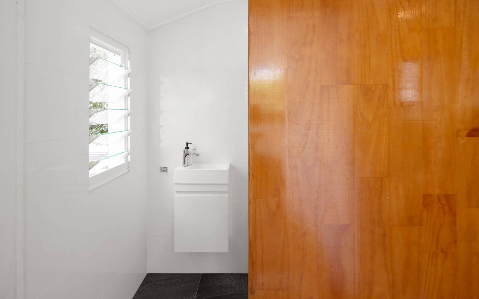 130 Hamilton Road, WAVELL HEIGHTS, QLD 4012 AUS