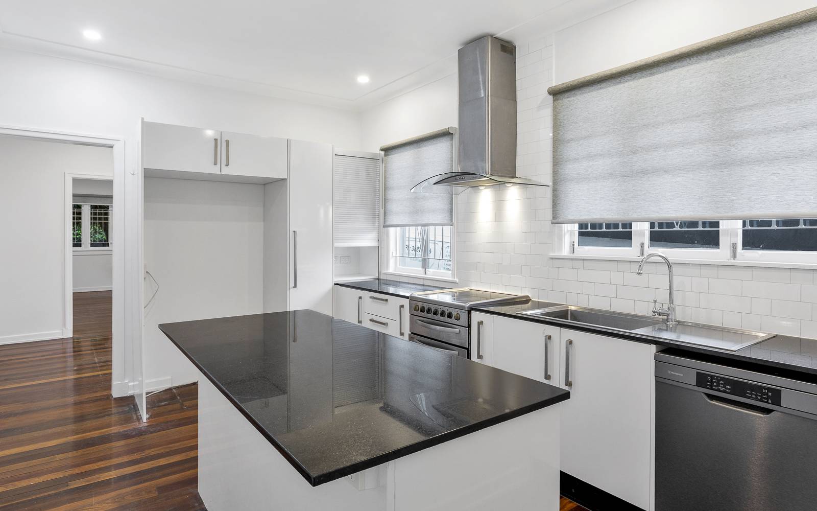 130 Hamilton Road, WAVELL HEIGHTS, QLD 4012 AUS