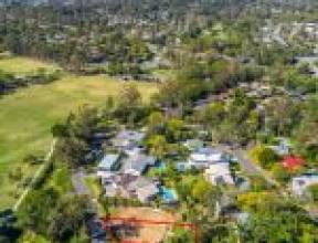 17 Katunga Street, KENMORE, QLD 4069 AUS