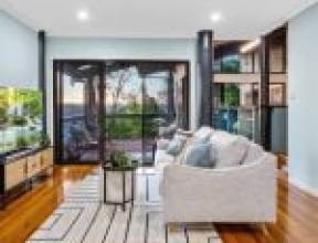 54 Bielby Road, KENMORE HILLS, QLD 4069 AUS