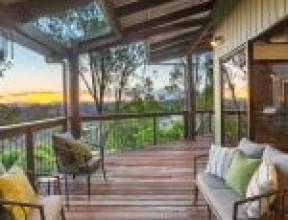 54 Bielby Road, KENMORE HILLS, QLD 4069 AUS