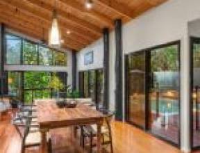 54 Bielby Road, KENMORE HILLS, QLD 4069 AUS