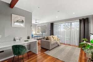 54 Bielby Road, KENMORE HILLS, QLD 4069 AUS