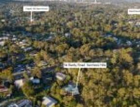 54 Bielby Road, KENMORE HILLS, QLD 4069 AUS