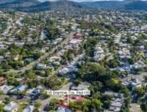 35 Bramble Terrace, RED HILL, QLD 4059 AUS