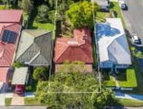 35 Bramble Terrace, RED HILL, QLD 4059 AUS