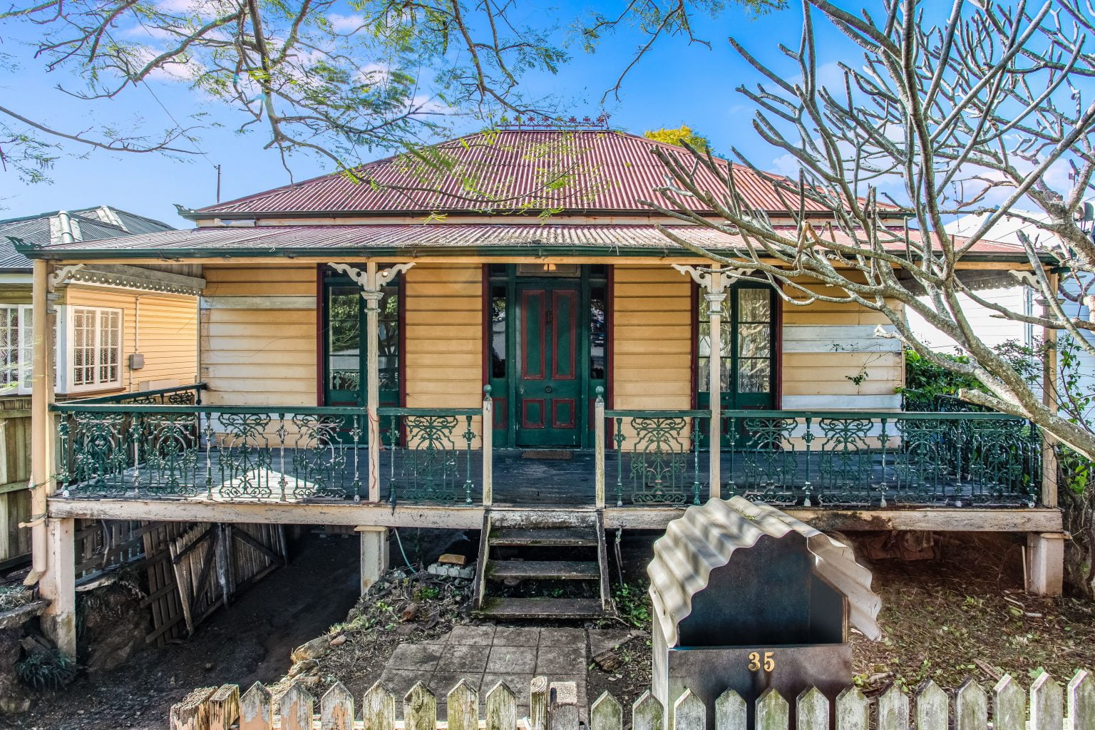 35 Bramble Terrace, RED HILL, QLD 4059 AUS