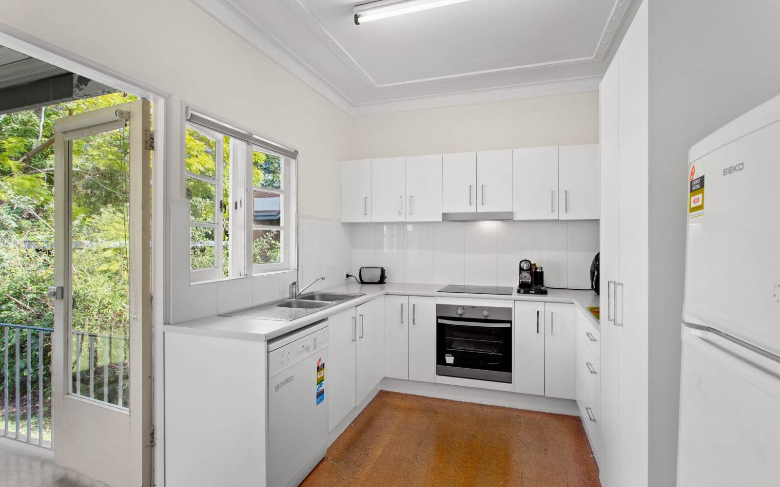 19 Sir Fred Schonell Drive, ST LUCIA, QLD 4067 AUS