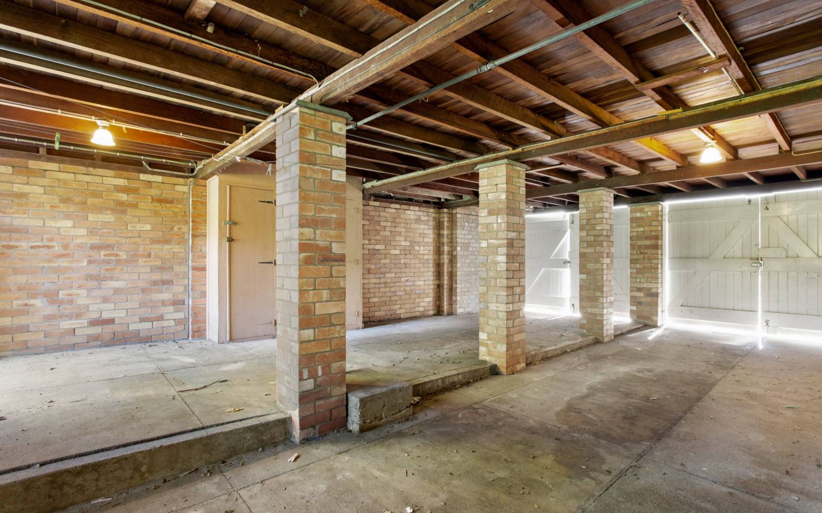 19 Sir Fred Schonell Drive, ST LUCIA, QLD 4067 AUS