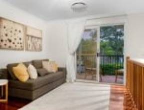 164 Sunset Road, KENMORE, QLD 4069 AUS