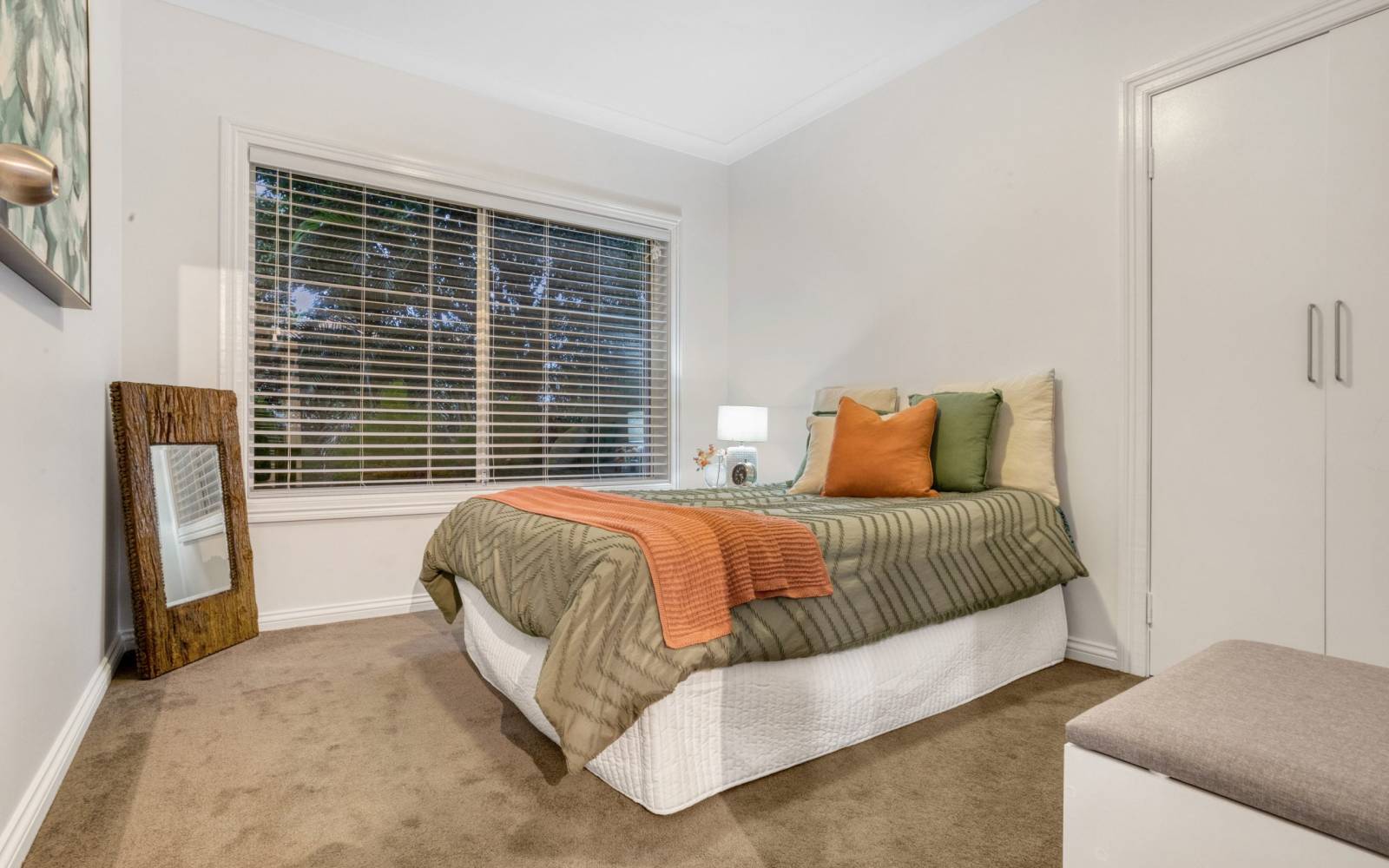 164 Sunset Road, KENMORE, QLD 4069 AUS