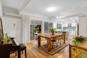 164 Sunset Road, KENMORE, QLD 4069 AUS