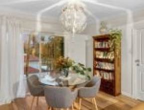 164 Sunset Road, KENMORE, QLD 4069 AUS