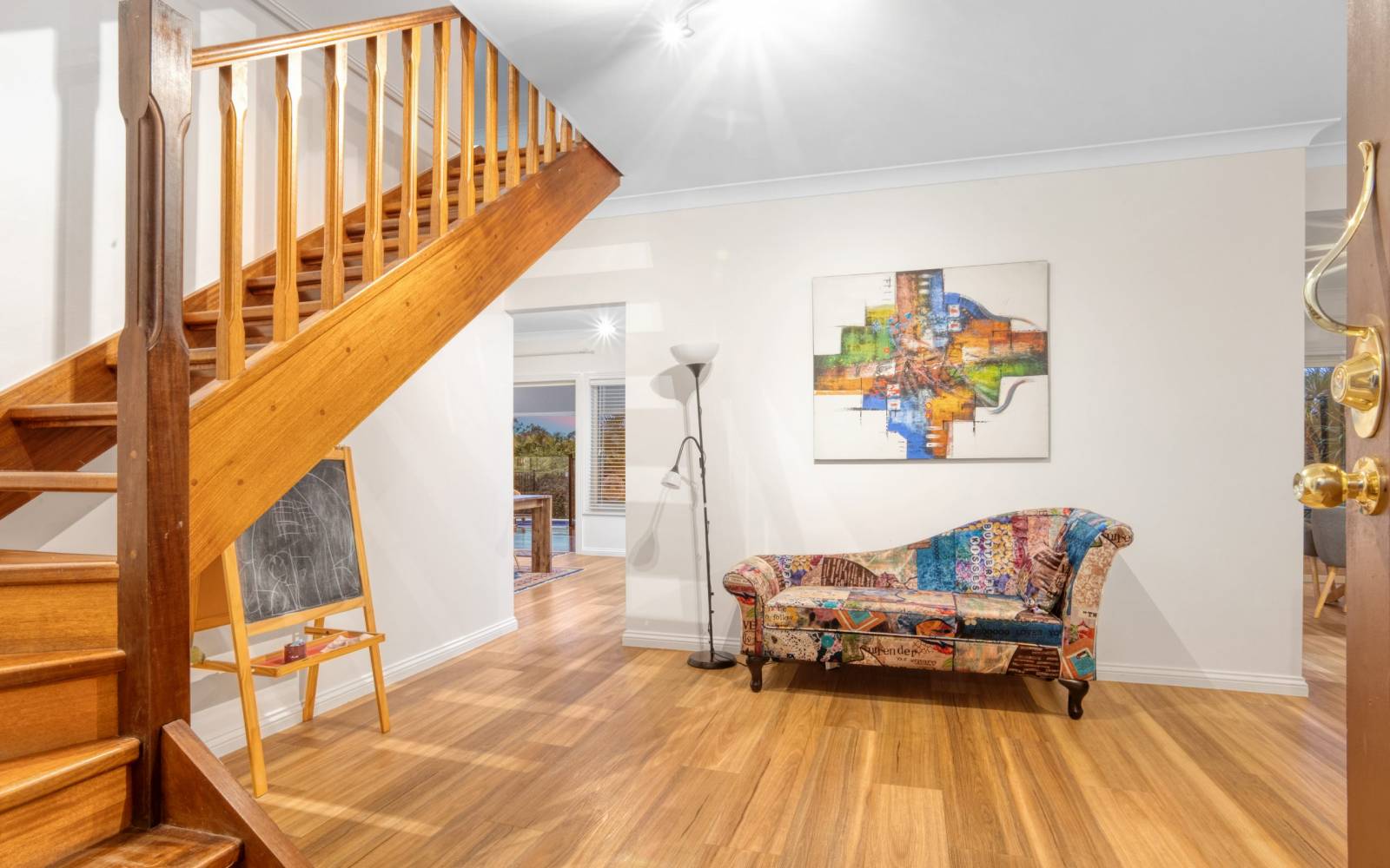 164 Sunset Road, KENMORE, QLD 4069 AUS