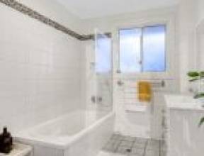 164 Sunset Road, KENMORE, QLD 4069 AUS