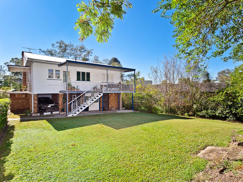 19 Sir Fred Schonell Drive, ST LUCIA, QLD 4067 AUS