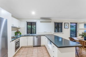 6 Lockwood Street, SHERWOOD, QLD 4075 AUS