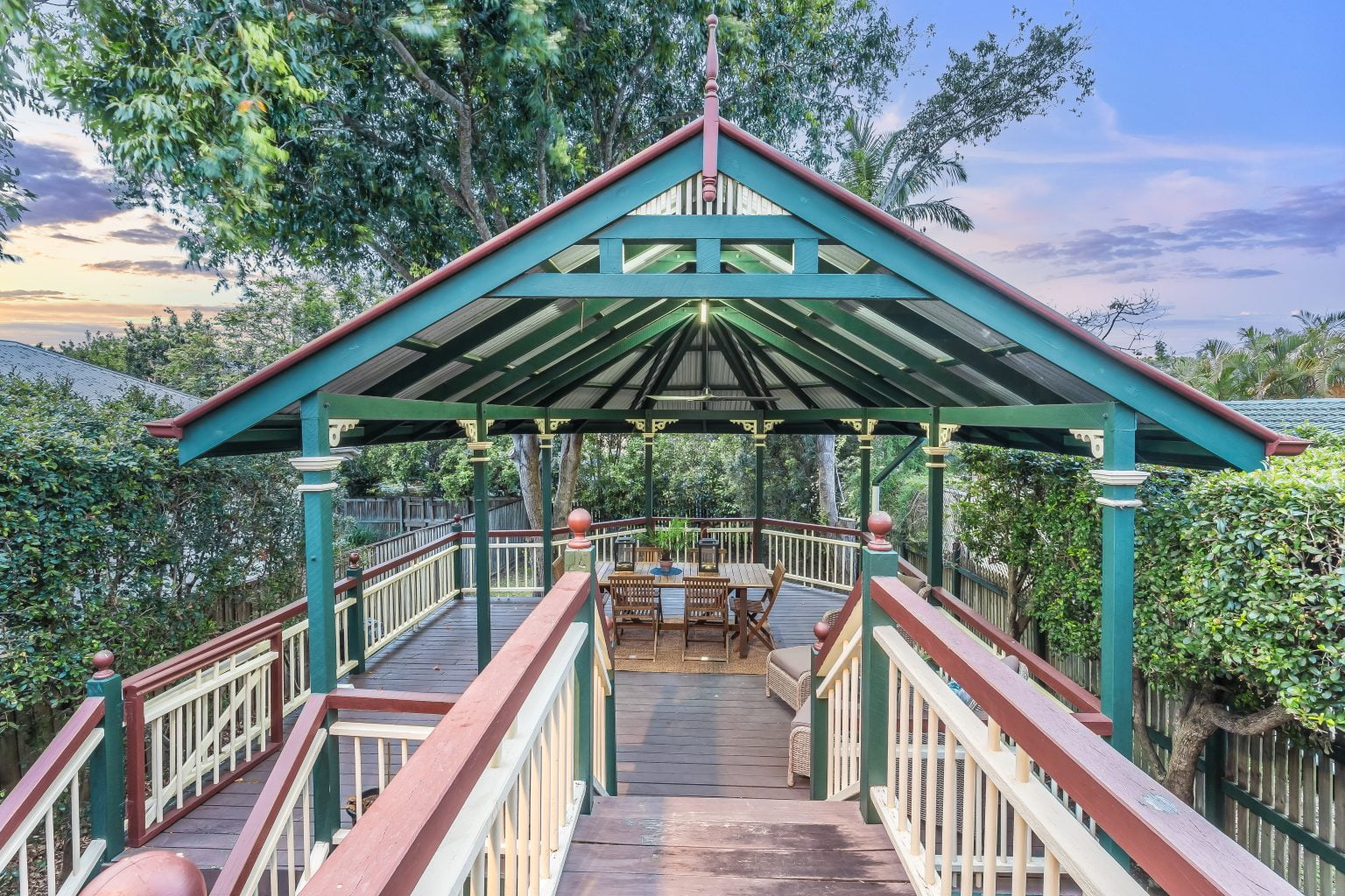 6 Lockwood Street, SHERWOOD, QLD 4075 AUS