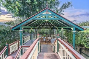 6 Lockwood Street, SHERWOOD, QLD 4075 AUS