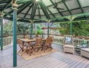 6 Lockwood Street, SHERWOOD, QLD 4075 AUS