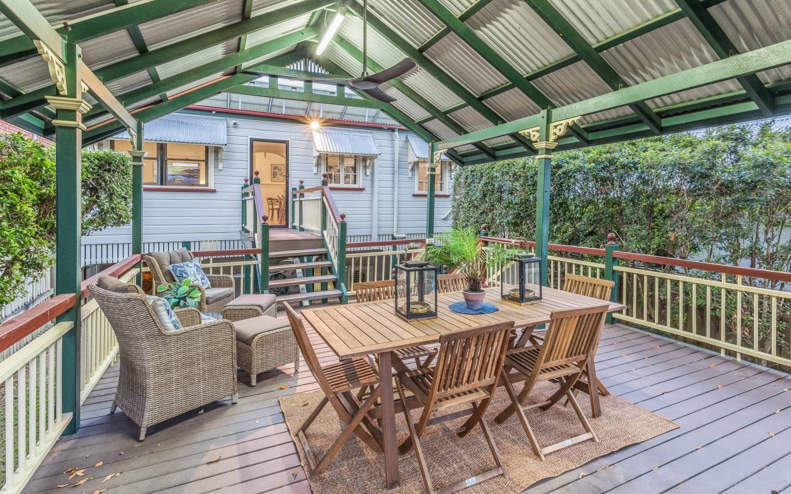 6 Lockwood Street, SHERWOOD, QLD 4075 AUS