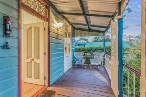 6 Lockwood Street, SHERWOOD, QLD 4075 AUS