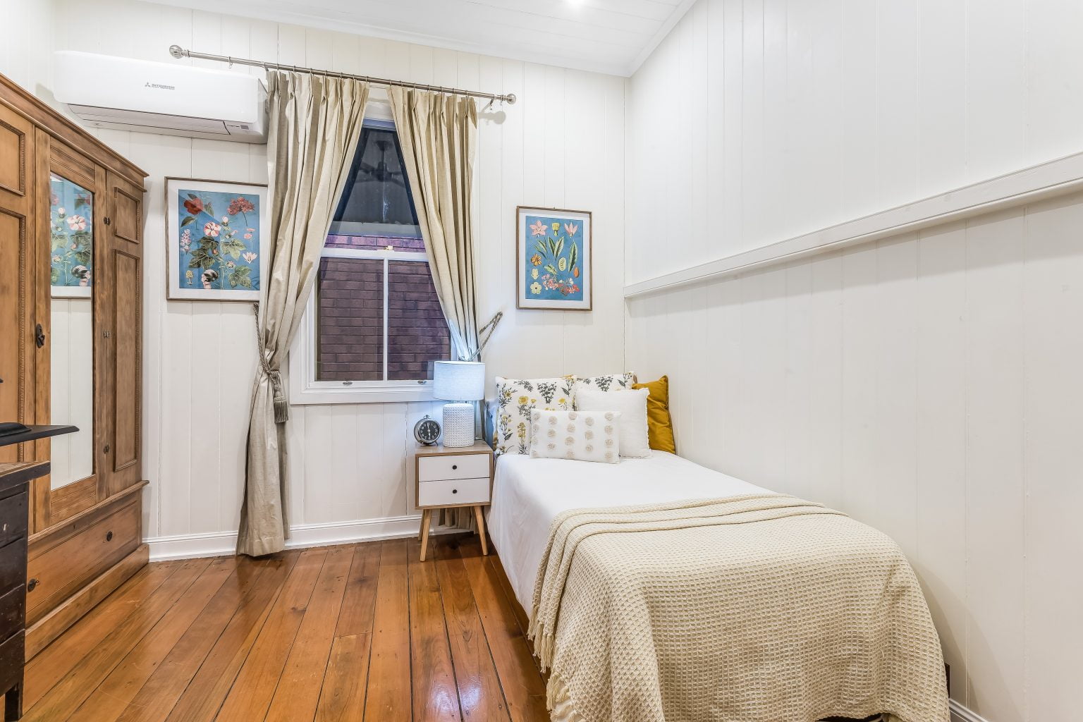 6 Lockwood Street, SHERWOOD, QLD 4075 AUS