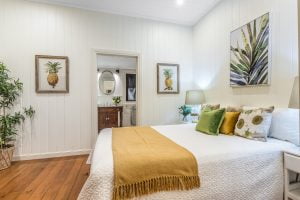 6 Lockwood Street, SHERWOOD, QLD 4075 AUS