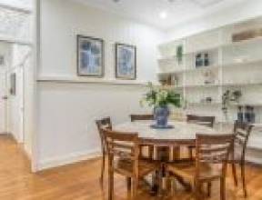 6 Lockwood Street, SHERWOOD, QLD 4075 AUS