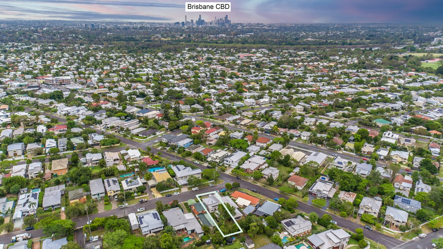 6 Lockwood Street, SHERWOOD, QLD 4075 AUS