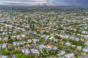 6 Lockwood Street, SHERWOOD, QLD 4075 AUS