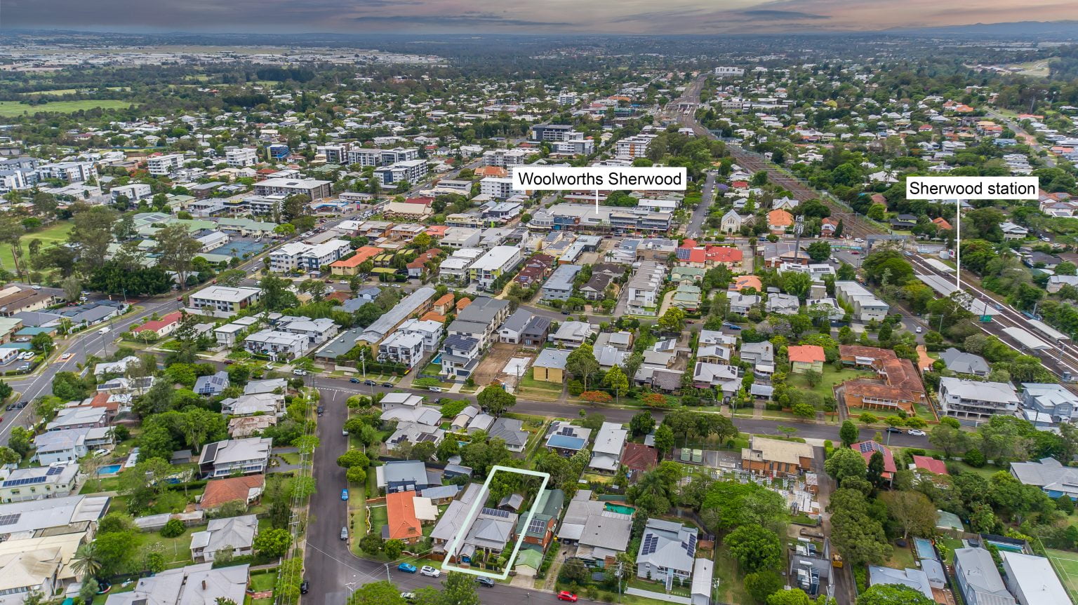 6 Lockwood Street, SHERWOOD, QLD 4075 AUS