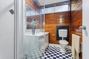 76 Twilight Street, KENMORE, QLD 4069 AUS