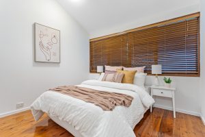 76 Twilight Street, KENMORE, QLD 4069 AUS