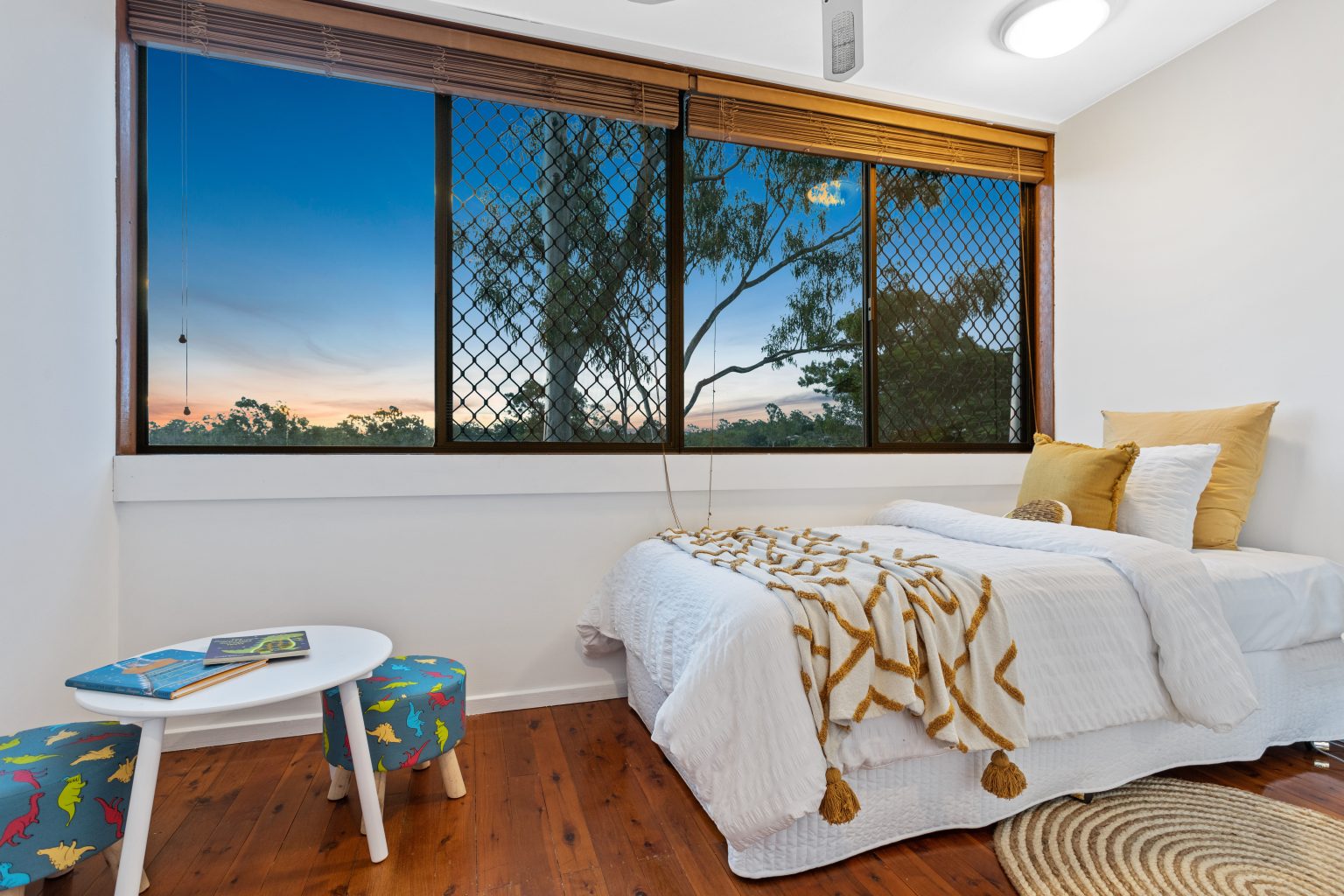 76 Twilight Street, KENMORE, QLD 4069 AUS
