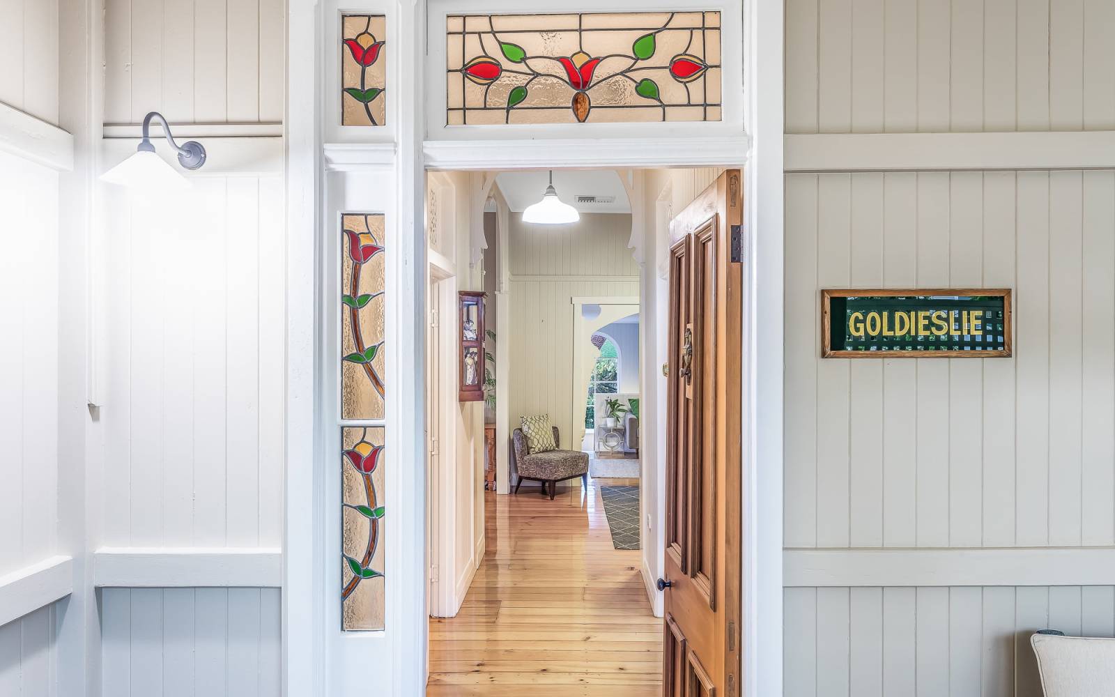 64 Goldieslie Road, INDOOROOPILLY, QLD 4068 AUS