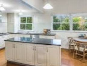 64 Goldieslie Road, INDOOROOPILLY, QLD 4068 AUS