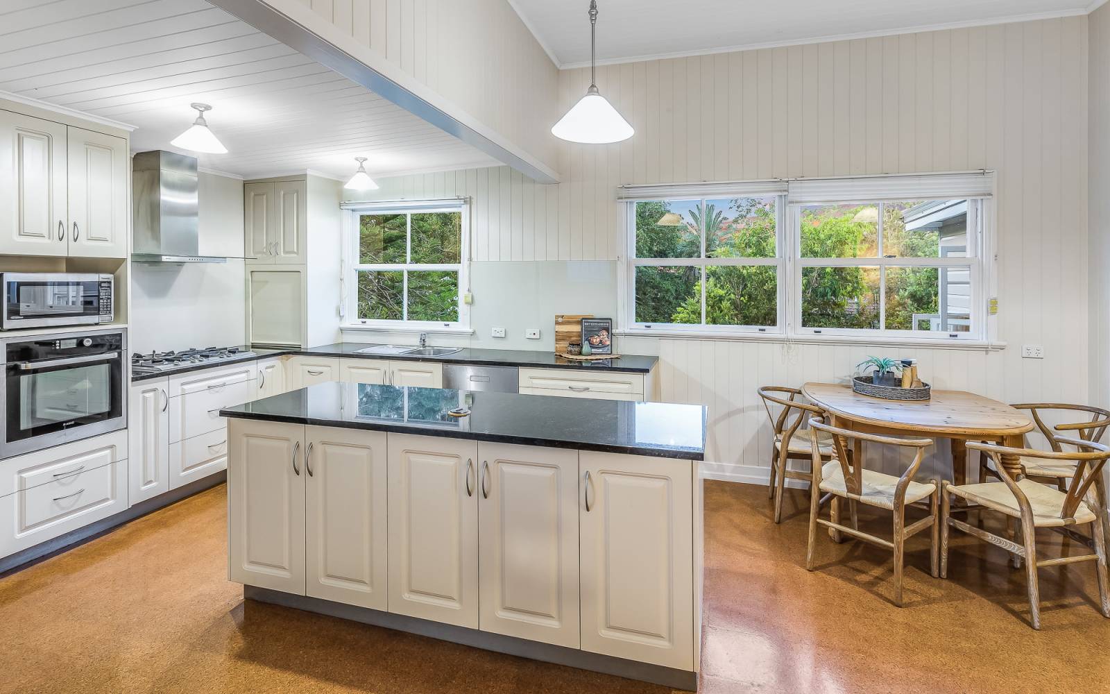 64 Goldieslie Road, INDOOROOPILLY, QLD 4068 AUS