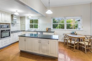 64 Goldieslie Road, INDOOROOPILLY, QLD 4068 AUS