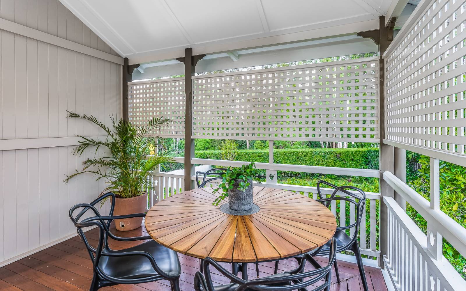 64 Goldieslie Road, INDOOROOPILLY, QLD 4068 AUS