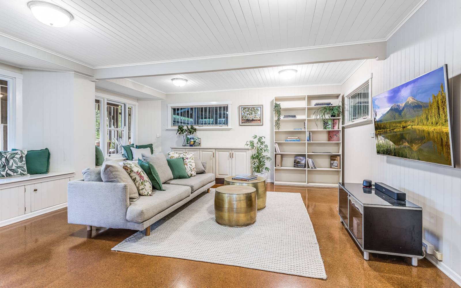 64 Goldieslie Road, INDOOROOPILLY, QLD 4068 AUS